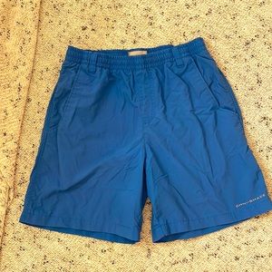 Boys Columbia shorts size M(10/12)